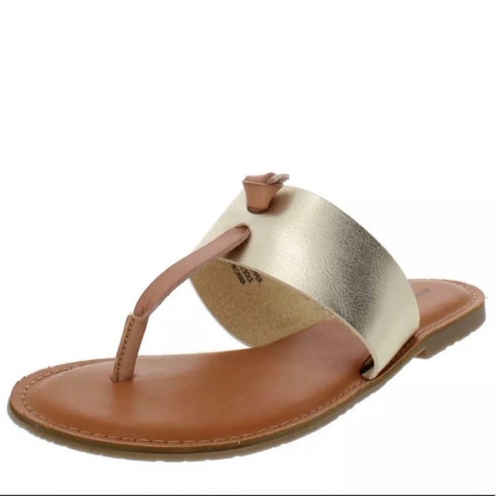 Sexy Gold Metallic Sandals Rock and Candy Blaney Flat Summer Sandal Thong Size 6